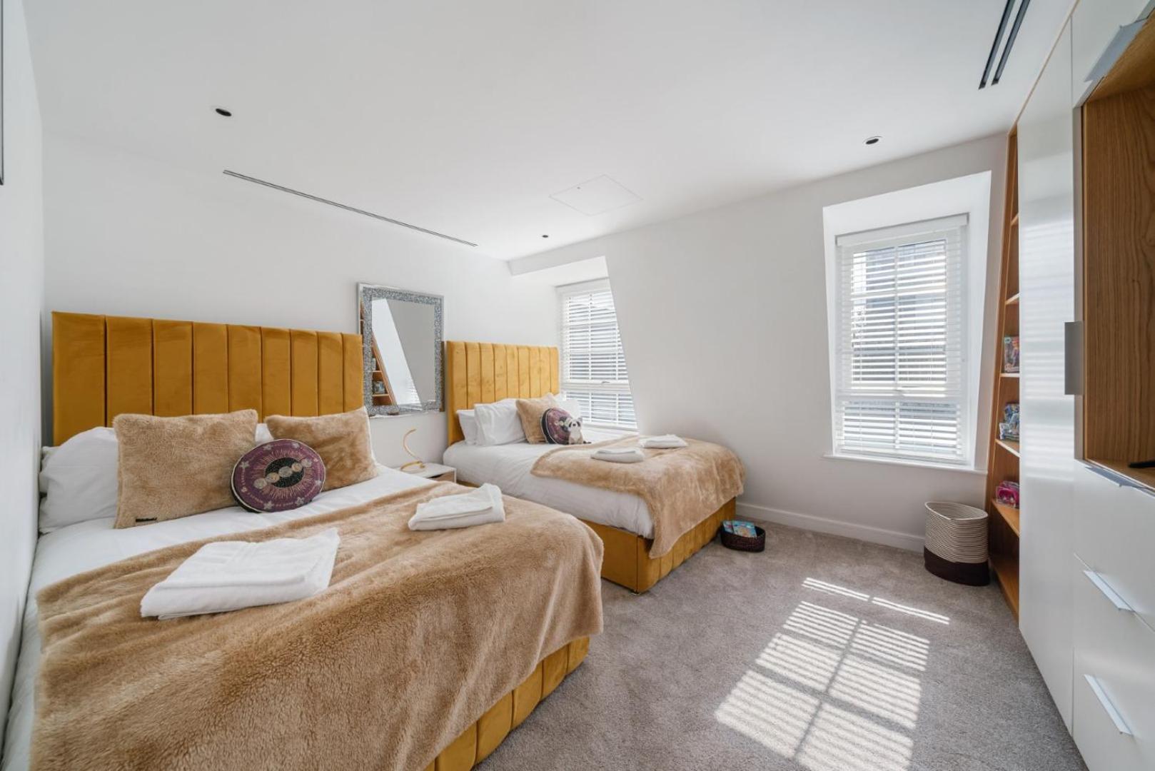 Elegant 3-Bedroom Penthouse In Marble Arch 70 London Ngoại thất bức ảnh