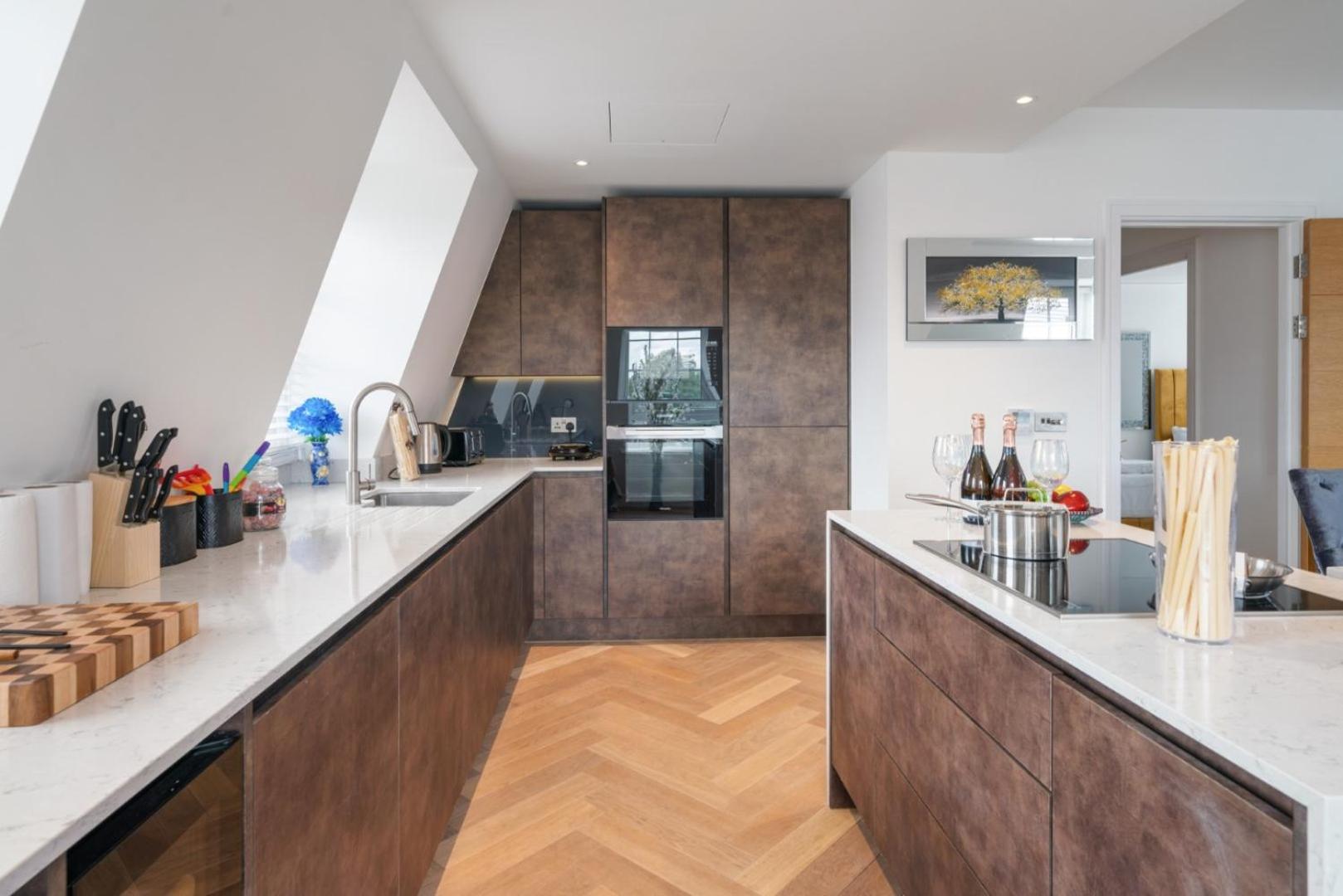 Elegant 3-Bedroom Penthouse In Marble Arch 70 London Ngoại thất bức ảnh