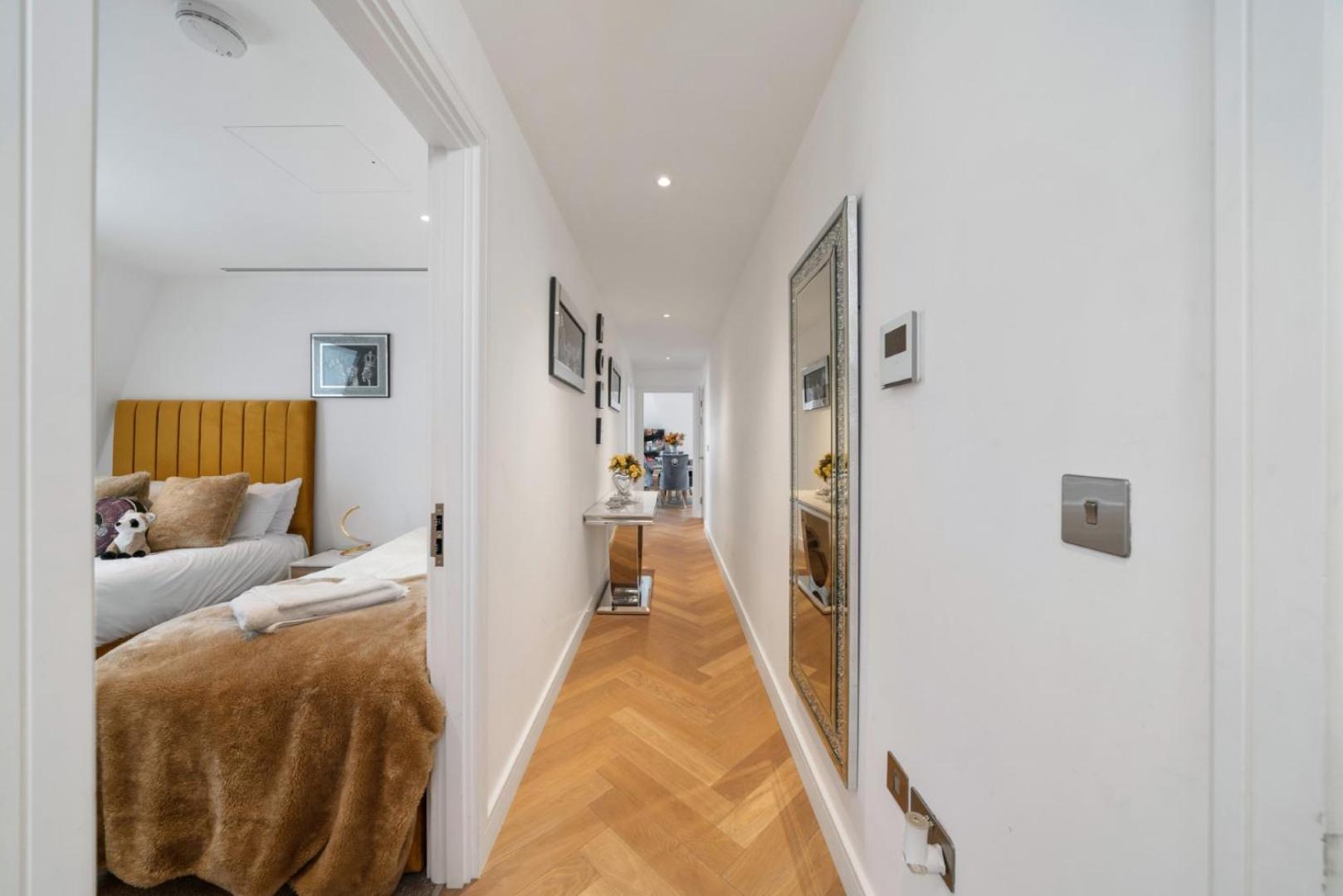 Elegant 3-Bedroom Penthouse In Marble Arch 70 London Ngoại thất bức ảnh
