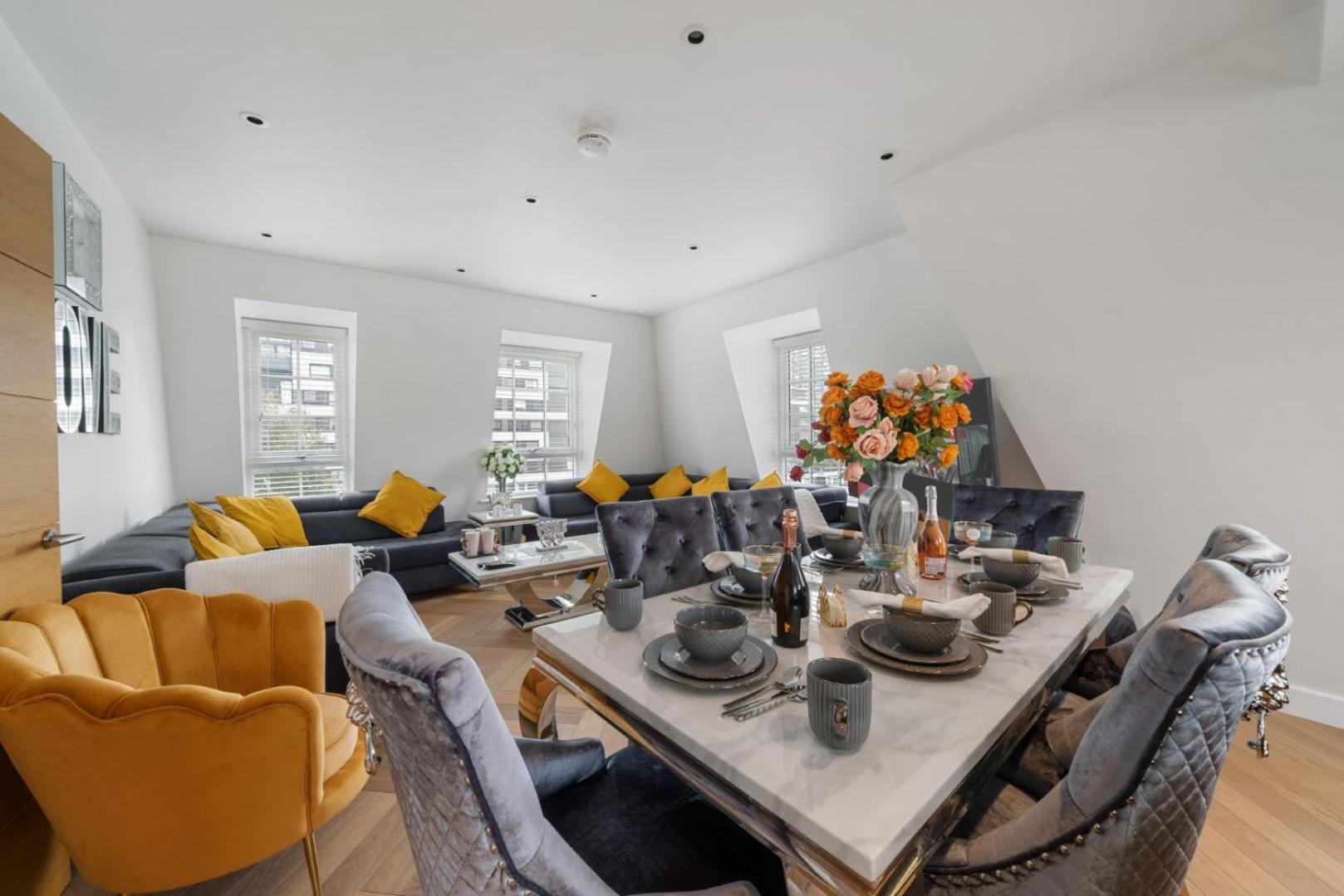 Elegant 3-Bedroom Penthouse In Marble Arch 70 London Ngoại thất bức ảnh