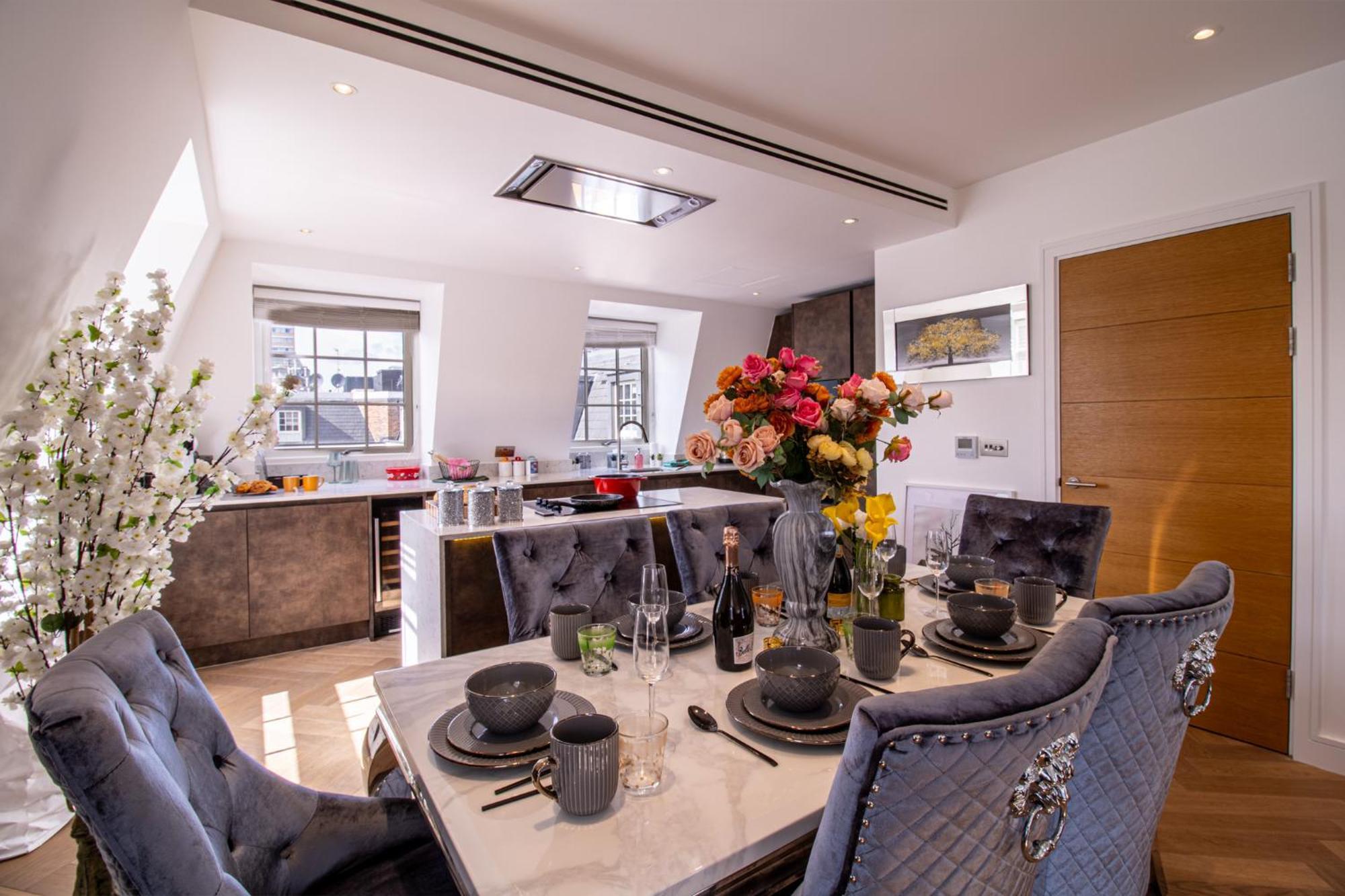 Elegant 3-Bedroom Penthouse In Marble Arch 70 London Ngoại thất bức ảnh
