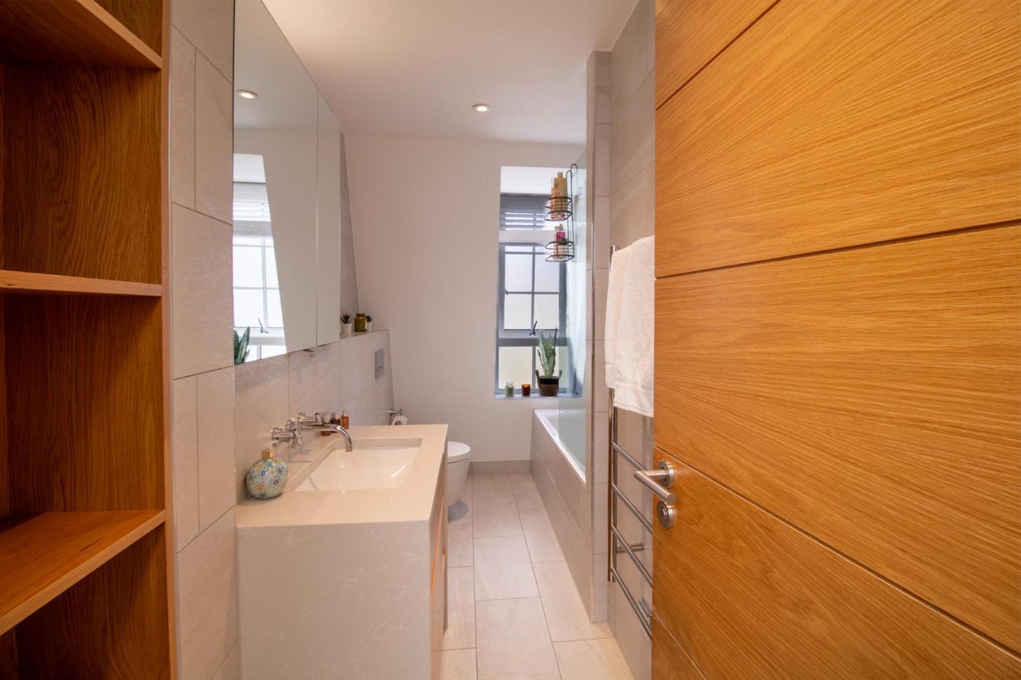 Elegant 3-Bedroom Penthouse In Marble Arch 70 London Ngoại thất bức ảnh